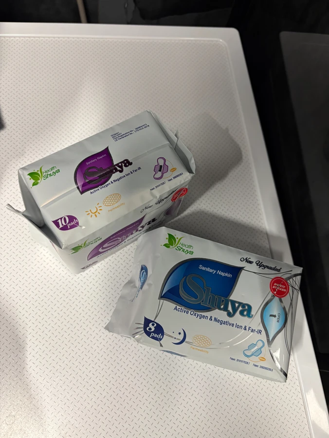 dwa opakowania podpasek Shuya Health